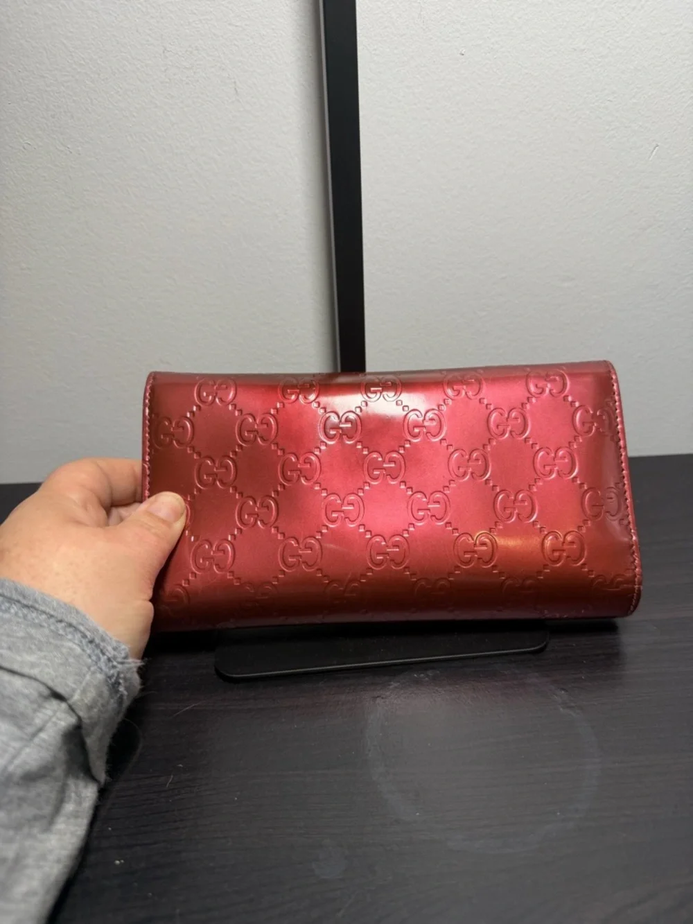 Gucci Metallic Red Embossed GG Continental Wallet with Gold Heart Logo - Picture 4 of 9